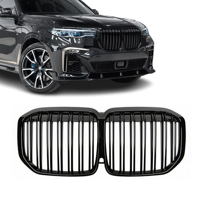 BMW G07 X7, Kiiltävän mustat M-look munuaiset