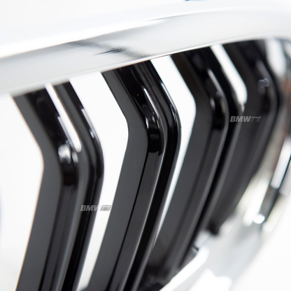 BMW E90 E91 LCI Munuaiset M-look Kromi / Musta
