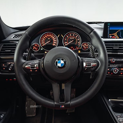 BMW F-sarjan ratin lista kiiltävän musta