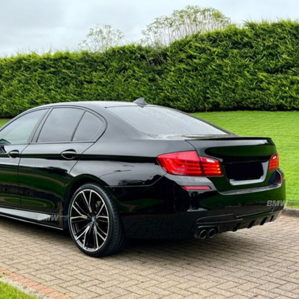 BMW F10 / F11, M-Performance Look diffusori kiiltävän musta