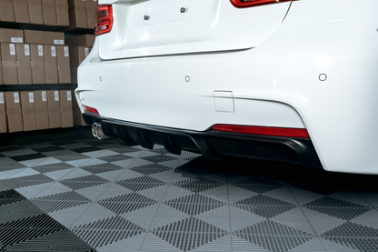 BMW F30 F31 11-18 M-Performance diffussori M-Sport takapuskuriin matta musta