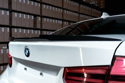 BMW F30 M4-look takaspoileri carbon look