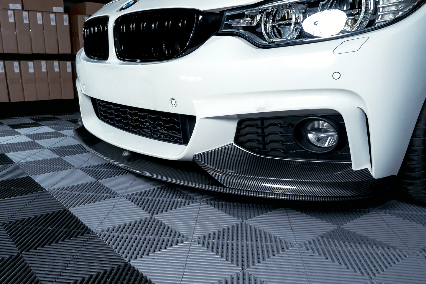 BMW F32 F33 F36 M-performance etupuskurin lippa carbon look