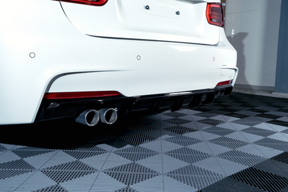 BMW F30 F31 M-Performance diffuusori M-Sport takapuskuriin, kiiltävän musta