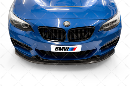 BMW F22 F23, kiiltävän mustat M-Look munuaiset