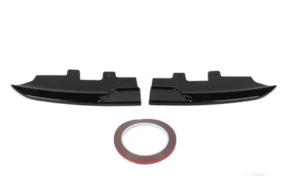 BMW F22 F23, Takapuskurin kiiltävän
mustat lisäpalat, kulmasplitterit