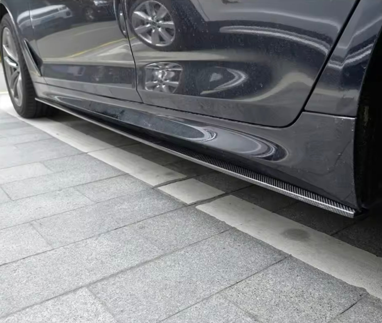 BMW G30 G31 M-Performance sivuhelmojen lisäosat carbon look