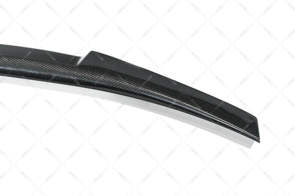 BMW G30 V-style takaspoileri aito hiilikuitu