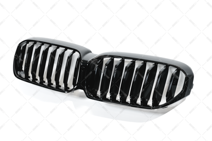 BMW G30 G31 LCI, Single kiiltävän mustat munuaiset