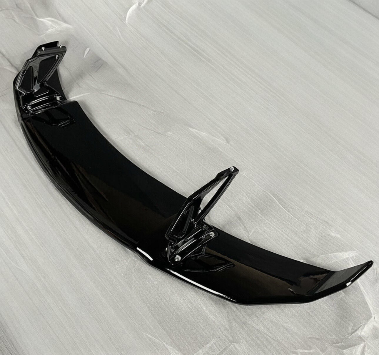 BMW Vorsteiner look Spoileri kiiltävän musta