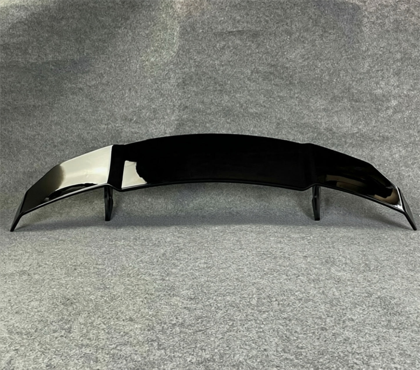 BMW Vorsteiner look Spoileri kiiltävän musta