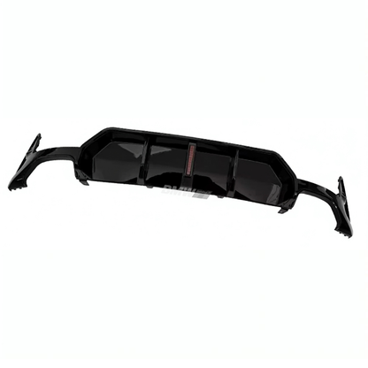 BMW G20 / G21 LCI model year 22-25
 M-look diffuser with brake light, glossy black