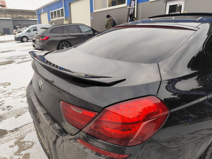 BMW F06 / F13, PSM -look kiiltävän musta takaspoileri