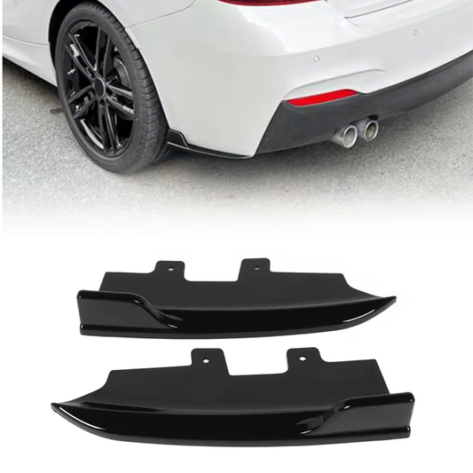 BMW F22 F23, Takapuskurin kiiltävän
mustat lisäpalat, kulmasplitterit