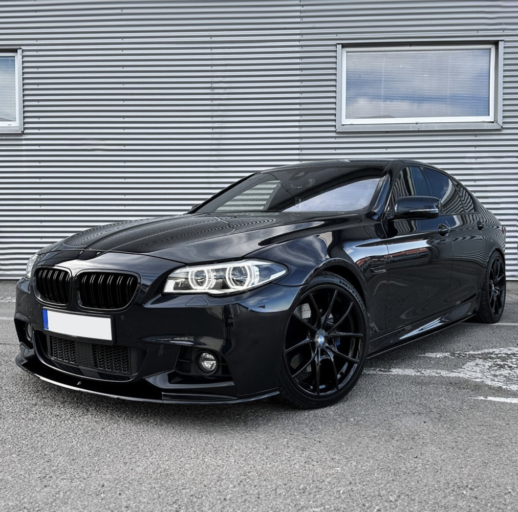 BMW F10 F11 M-Performance etuspoileri kiiltävän musta etuspoileri