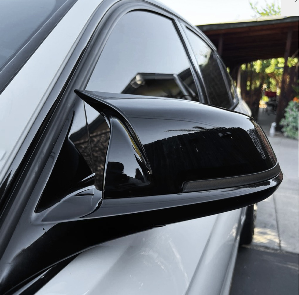 BMW F20/F21, F22/F23 F30 F31, F32 F33, F36, mustat M-Look peilinkuoret kiiltävän mustat