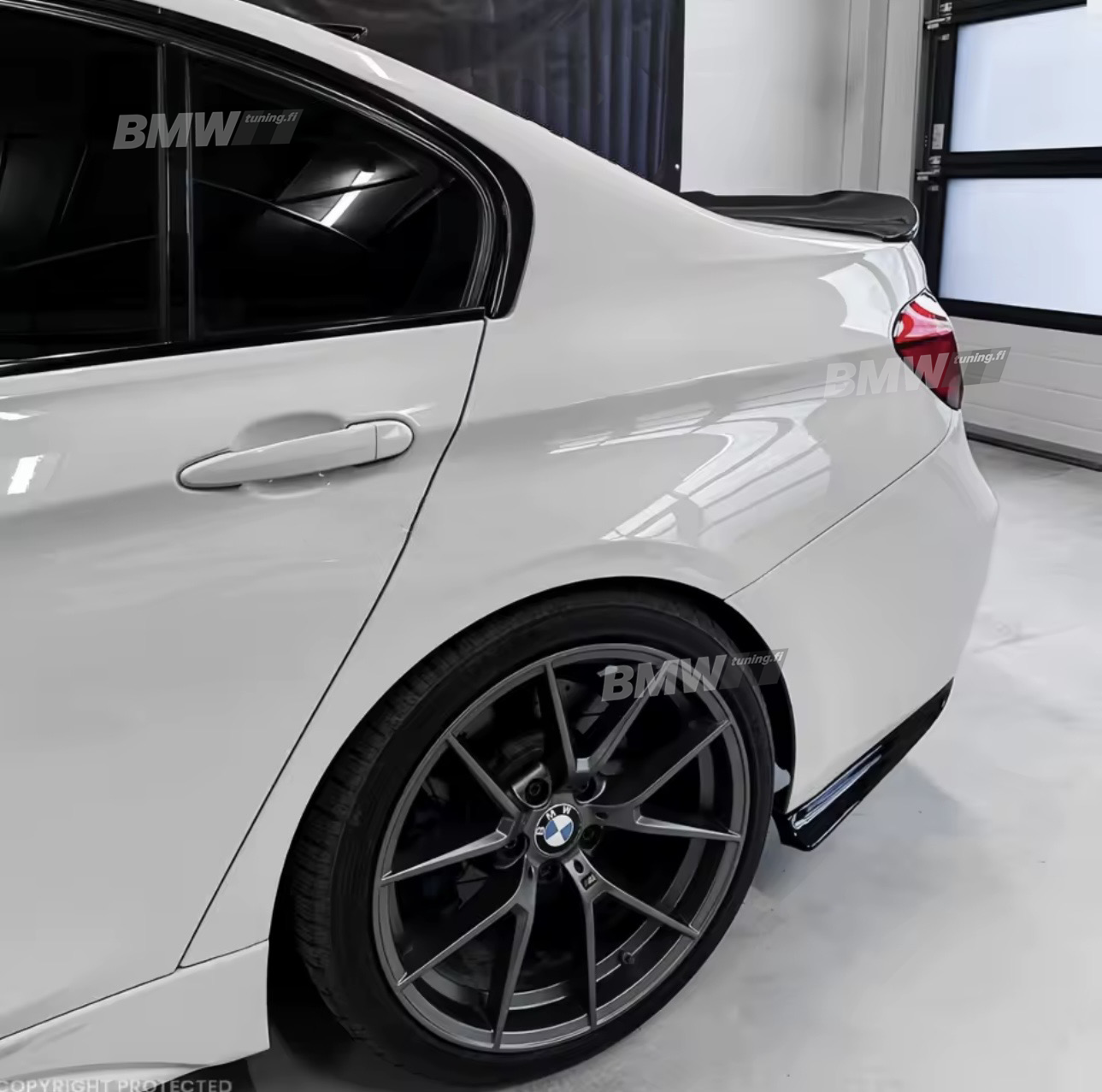 BMW F30 F31, PSM rear bumper gloss black add-on pieces