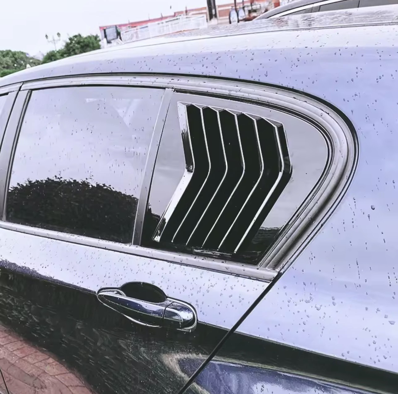 Bmw F20 Sivulasisuojat kiiltävän mustat