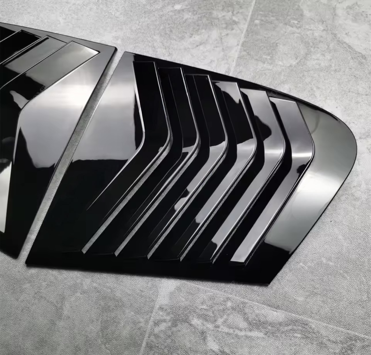 Bmw F20 Sivulasisuojat kiiltävän mustat