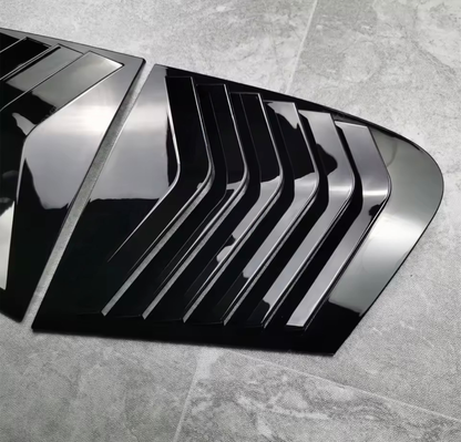 Bmw F20 Sivulasisuojat kiiltävän mustat