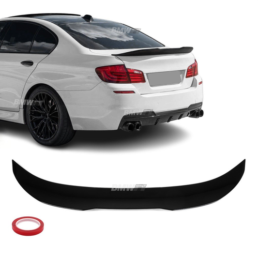 BMW F10, PSM takaspoileri kiiltävän musta