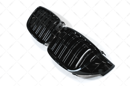 BMW F32 F33 F36 F82 F83, M4 Look , kiiltävän mustat munuaiset