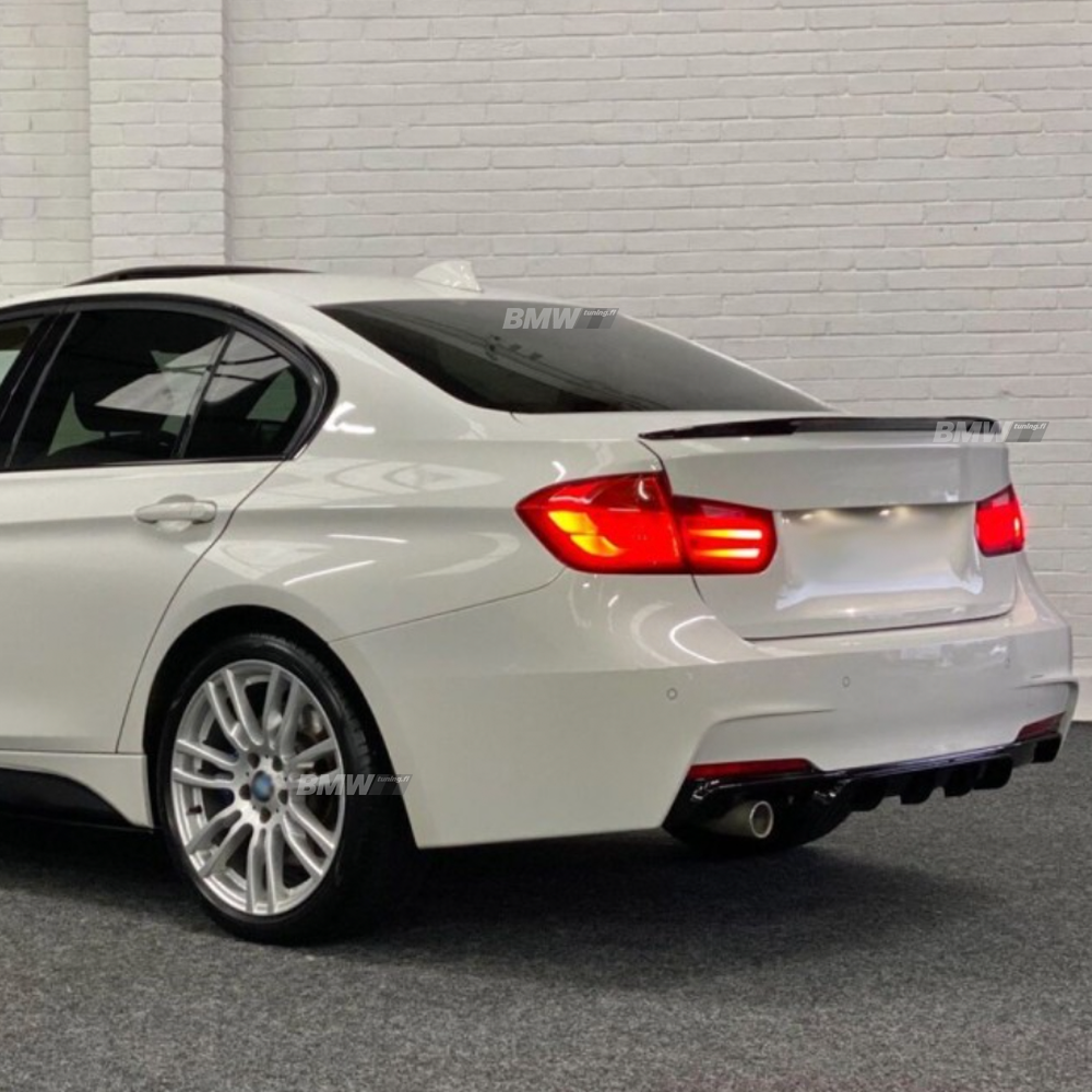 BMW F30 F31 M-Performance diffuusori M-Sport takapuskuriin, kiiltävän musta