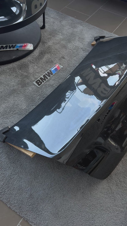 BMW E92 Aito Hiilikuitu Takaluukku