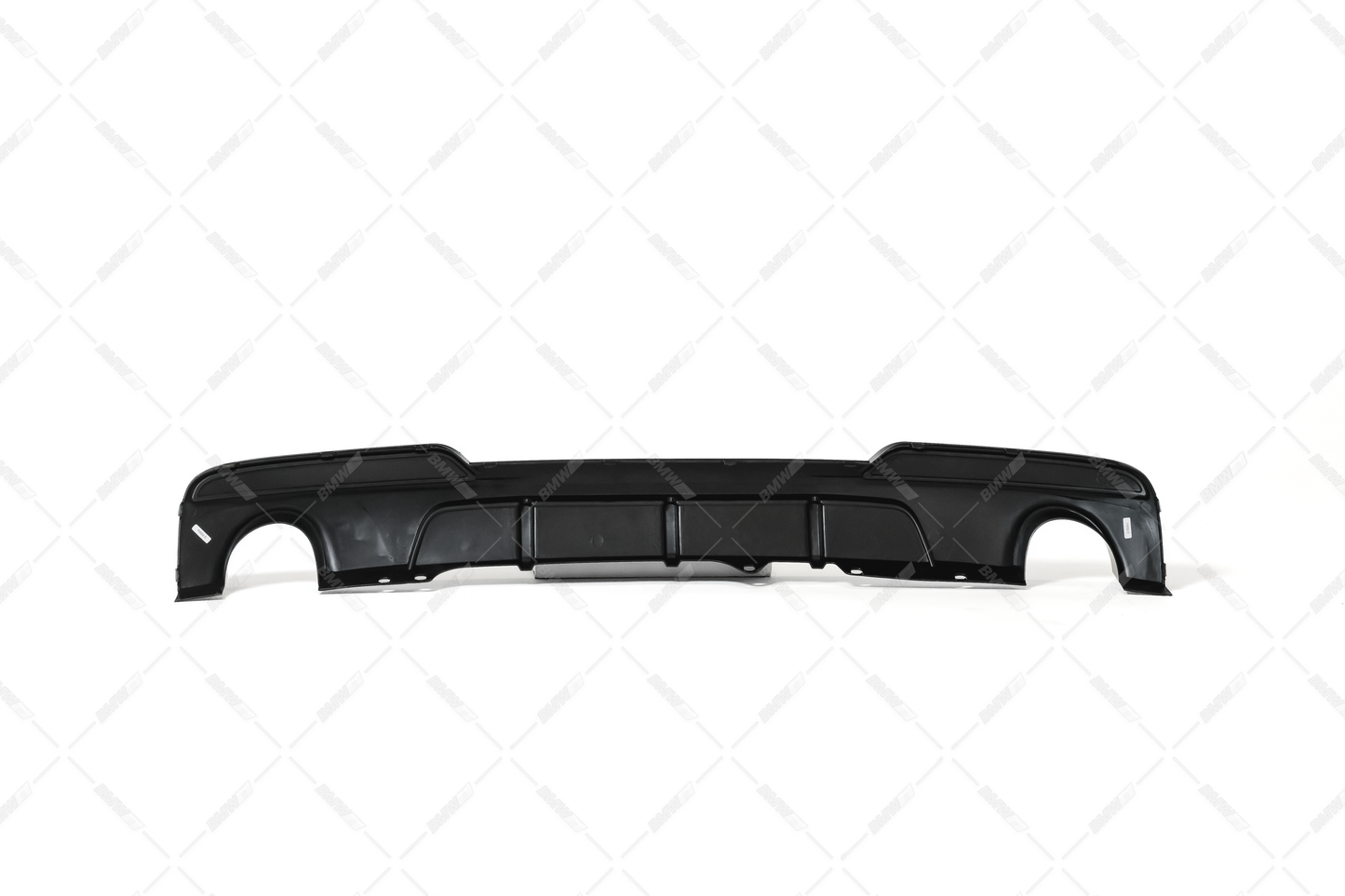 Bmw F10 F11 kiiltävän musta M-performance look diffuusori tuplaulostuloilla