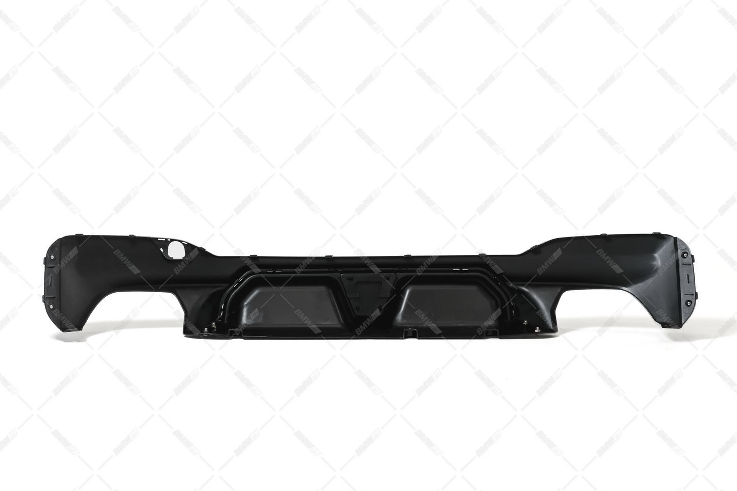 BMW G30 G31, M5 CS takapuskurin diffuusori kiiltävän musta